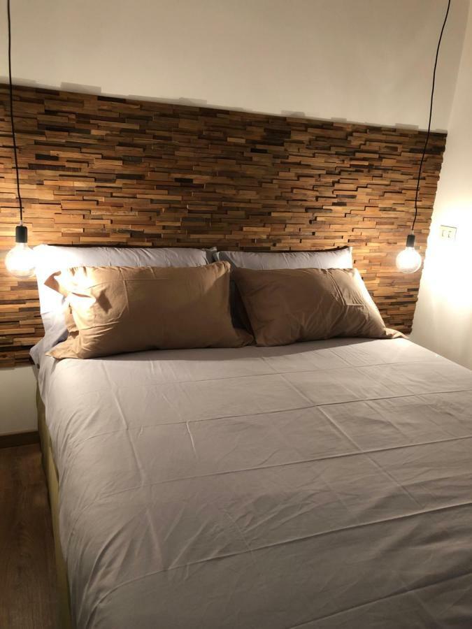 Villa Olga Dependance Luxury Low Cost เนเปิลส์ ภายนอก รูปภาพ