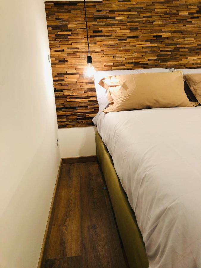 Villa Olga Dependance Luxury Low Cost เนเปิลส์ ภายนอก รูปภาพ