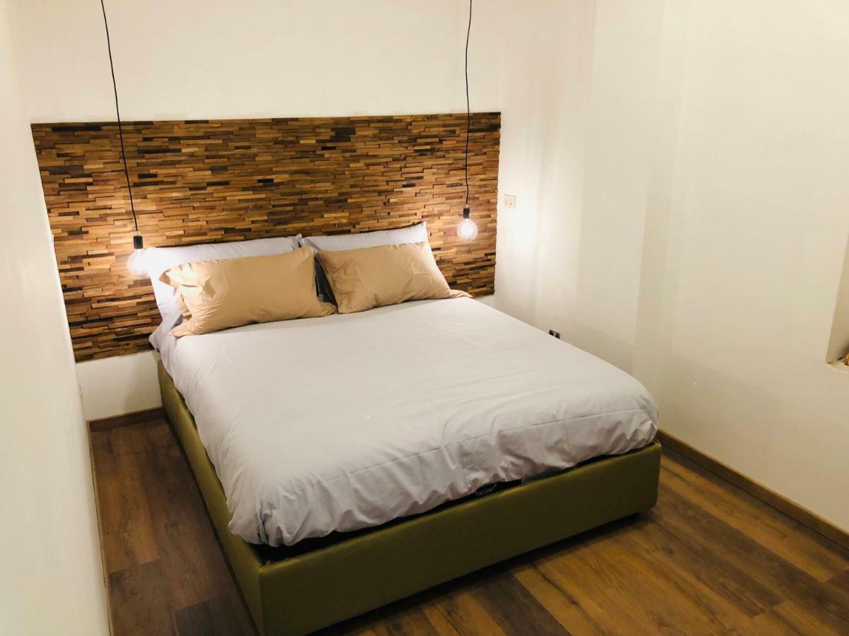 Villa Olga Dependance Luxury Low Cost เนเปิลส์ ภายนอก รูปภาพ